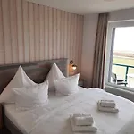 Beachhotel (adults Only)