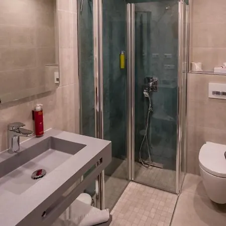 Beachhotel (adults Only)